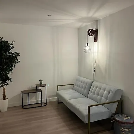 Bayard Luxe 2 Bedroom Penthouse Duplex Peterborough Extérieur photo