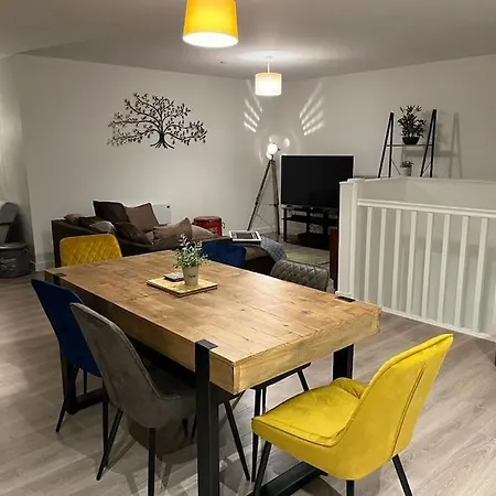 Bayard Luxe 2 Bedroom Penthouse Duplex Peterborough Extérieur photo